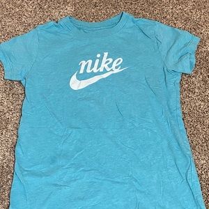 Turquoise Nike tee in great condition!